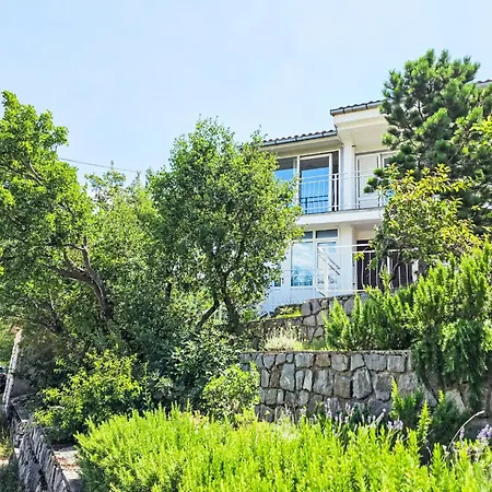 Mit Balkon By Interhome 클레노비차