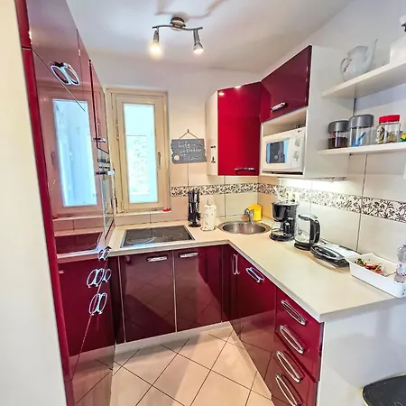 아파트 Mit Balkon By Interhome