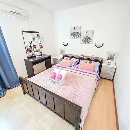 Mit Balkon By Interhome 클레노비차
